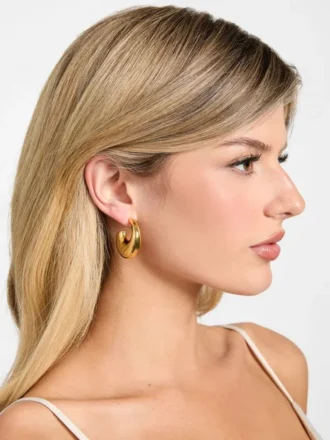 Boucles d&rsquo;oreilles créoles légères dorées