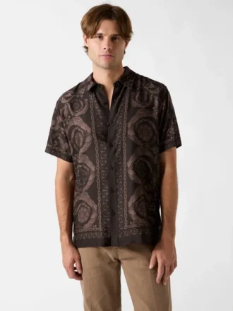 Chemise à imprimé baroque sur les bords