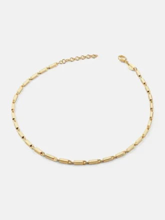 Collier à maillons carrés dorés