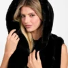 Gilet à capuche en fausse fourrure Sophy