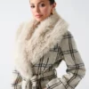 Manteau cache-cœur à carreaux et paillettes Charlize Manteau cache-cœur à carreaux et paillettes Charlize