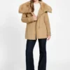 Manteau Lilia à col en fausse fourrure Manteau Lilia à col en fausse fourrure