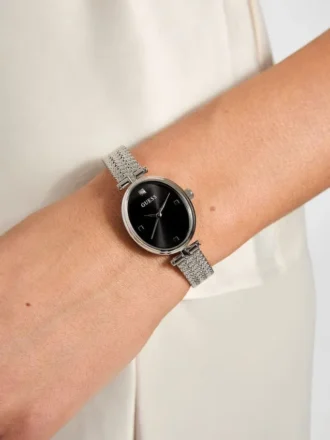 Montre analogique argentée