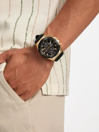 Montre chronographe en silicone noir et doré