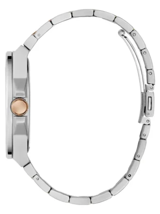 Montres analogiques argentées et dorées