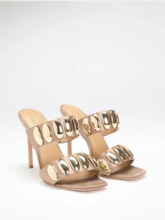 Mules à boutons Myra