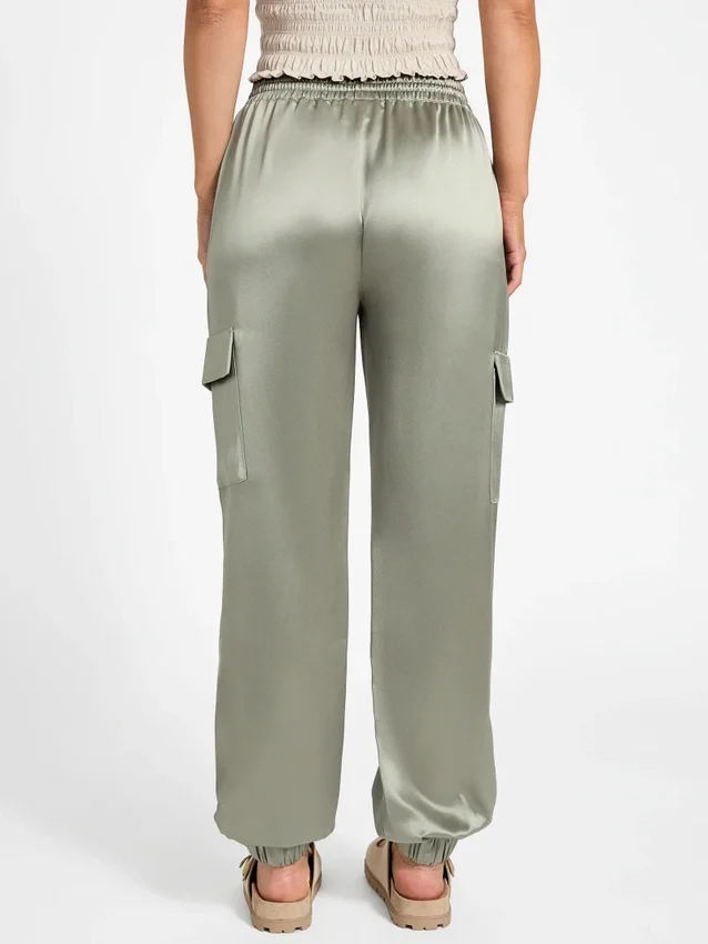 Pantalon de jogging cargo coupe ajustée Pantalon de jogging cargo coupe ajustée