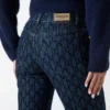 Pantalon en denim imprimé monogramme Bea