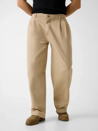 Pantalon à plis