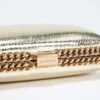 Pochette à chaîne enveloppante