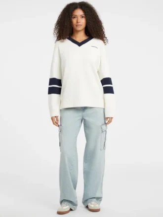 Pull brodé en laine mélangée