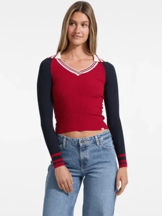 Pull à col en V et manches raglan