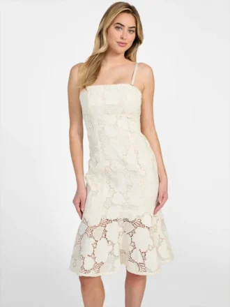 Robe en dentelle sans bretelles Maisy Robe en dentelle sans bretelles Maisy
