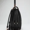 Sac porté épaule avec logo Danya Sac porté épaule avec logo Danya