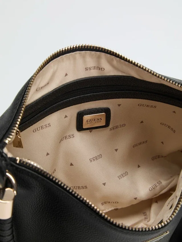 Sac porté épaule avec logo Danya Sac porté épaule avec logo Danya