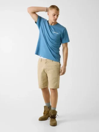 Short chino