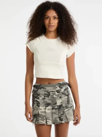T-shirt Guess Originals Eco à bords frangés et strass T-shirt Guess Originals Eco à bords frangés et strass