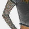 T-shirt vintage à superpositions de dentelle T-shirt vintage à superpositions de dentelle
