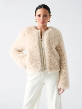 Veste en fausse fourrure Chantal Veste en fausse fourrure Chantal